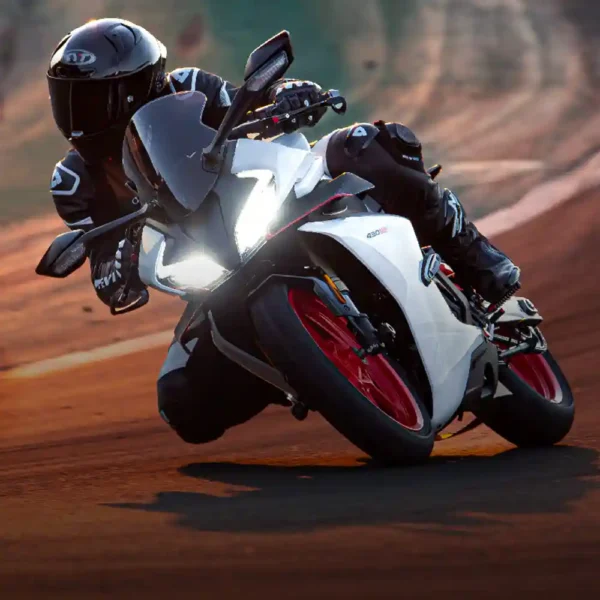 450SS BLANC 2025 – Image 10