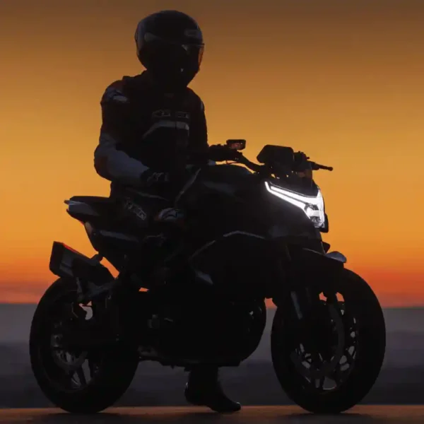 800NK NOIR 2025 – Image 10