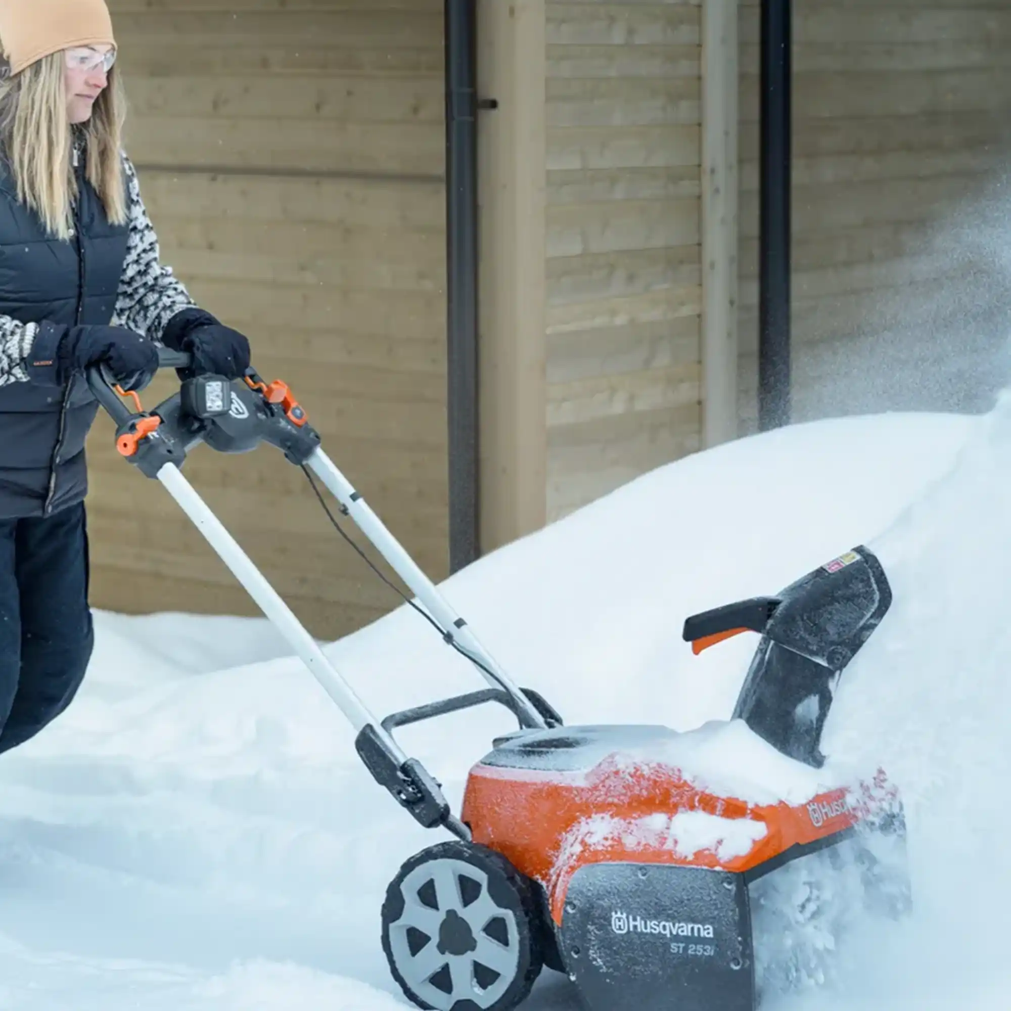 SOUFFLEUSE HUSQVARNA ST 253i - 2025 – Image 5