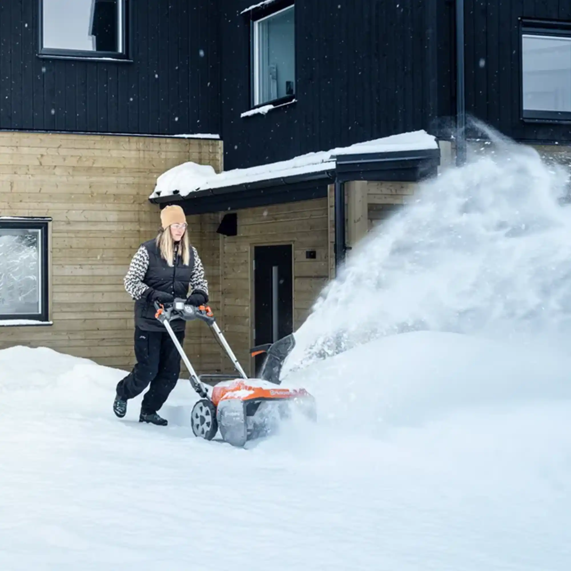 SOUFFLEUSE HUSQVARNA ST 253i - 2025 – Image 7