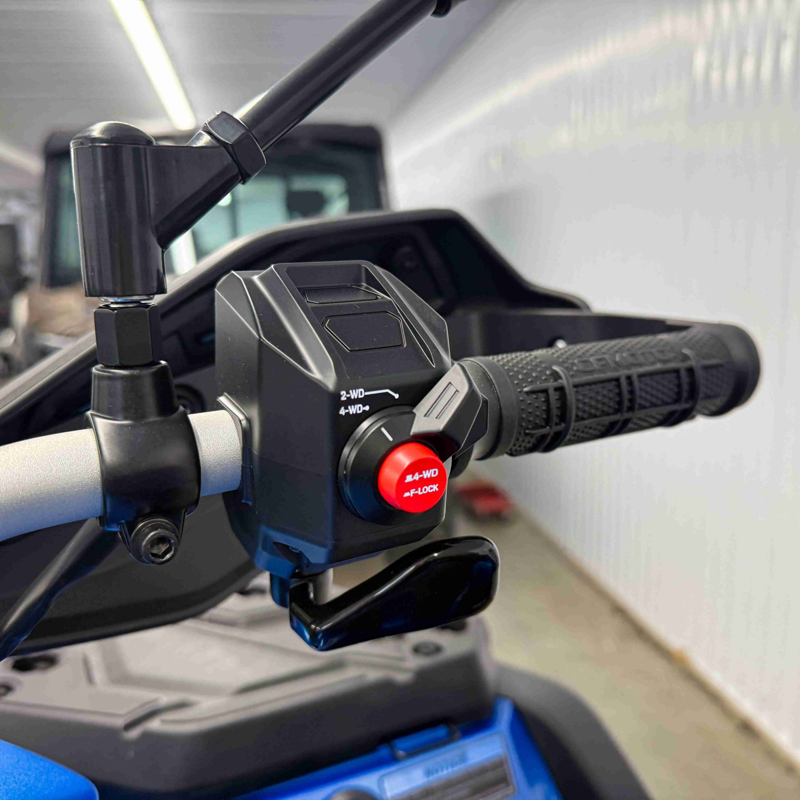 CFORCE 1000 TOURING - BLEU - 2026 – Image 9