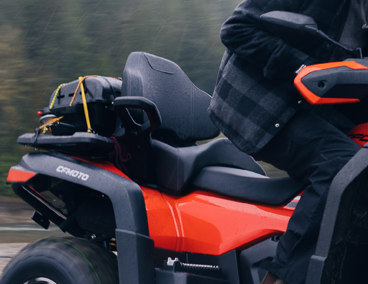 CFORCE 600 TOURING - GRIS - 2026 – Image 4