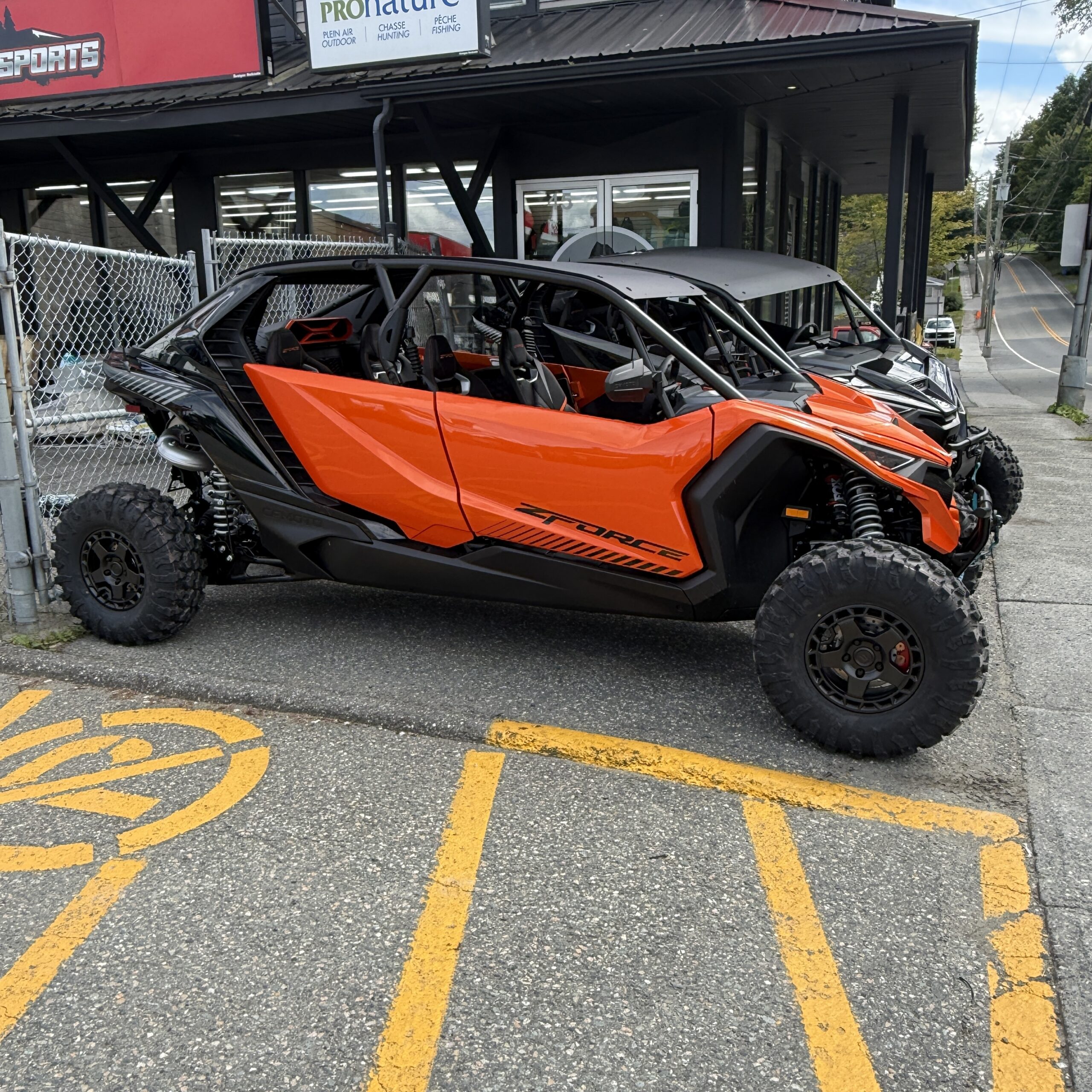 ZFORCE Z10-4 – ORANGE – 2026 – Image 3