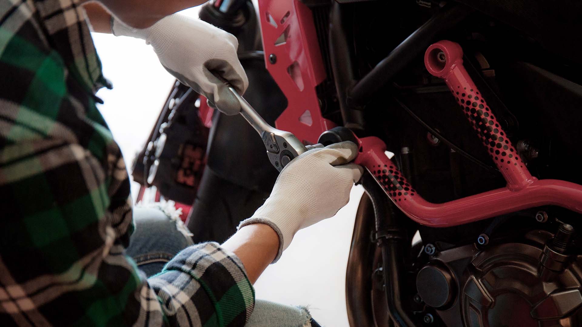 MÉCANIQUE ET RÉPARATION – VTT, MOTONEIGES, CÔTE-À-CÔTE ET PETITS MOTEURS