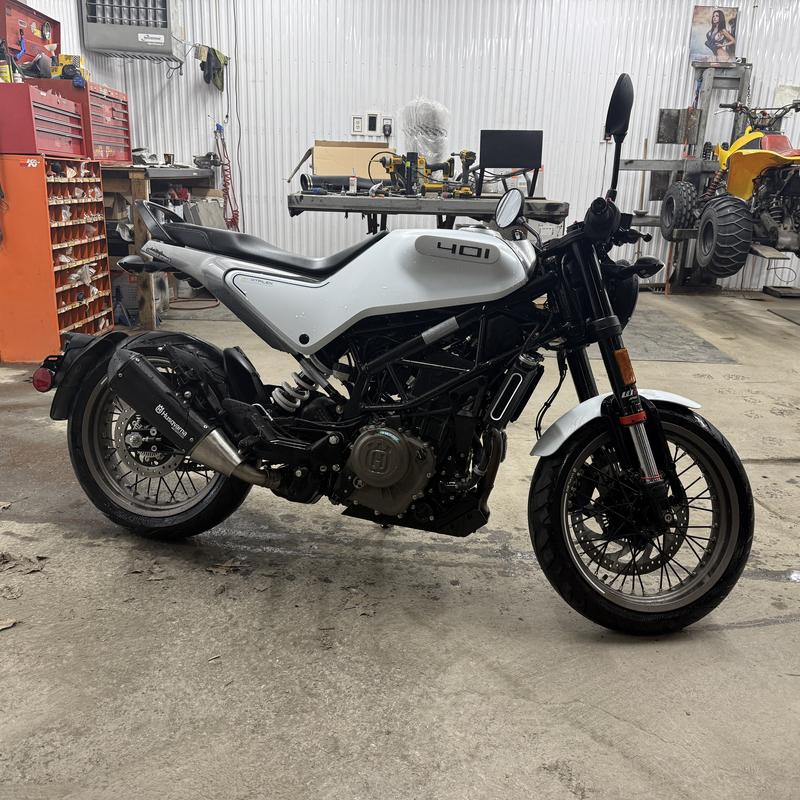 HUSQVARNA - VITPILEN 401 – Image 3