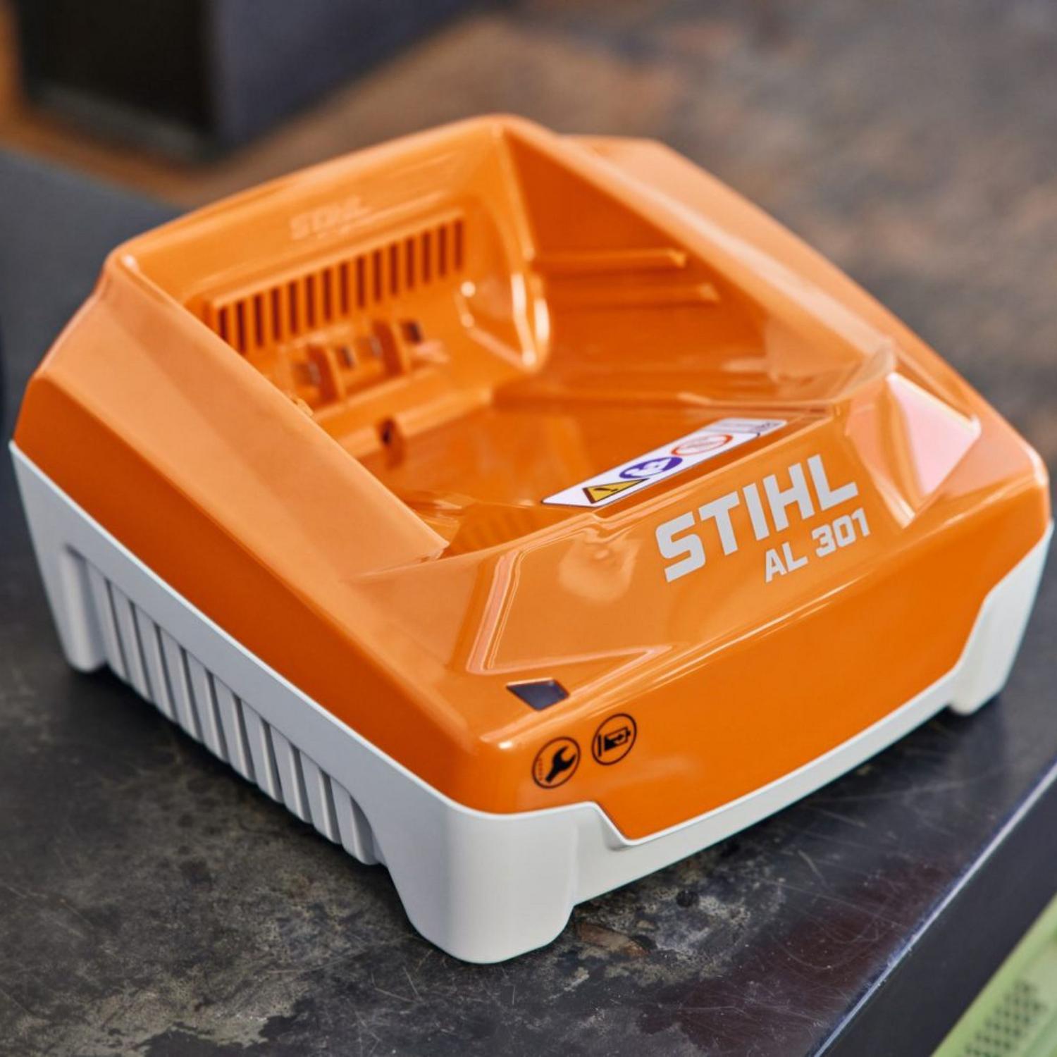 STIHL AL 301 Chargeur rapide