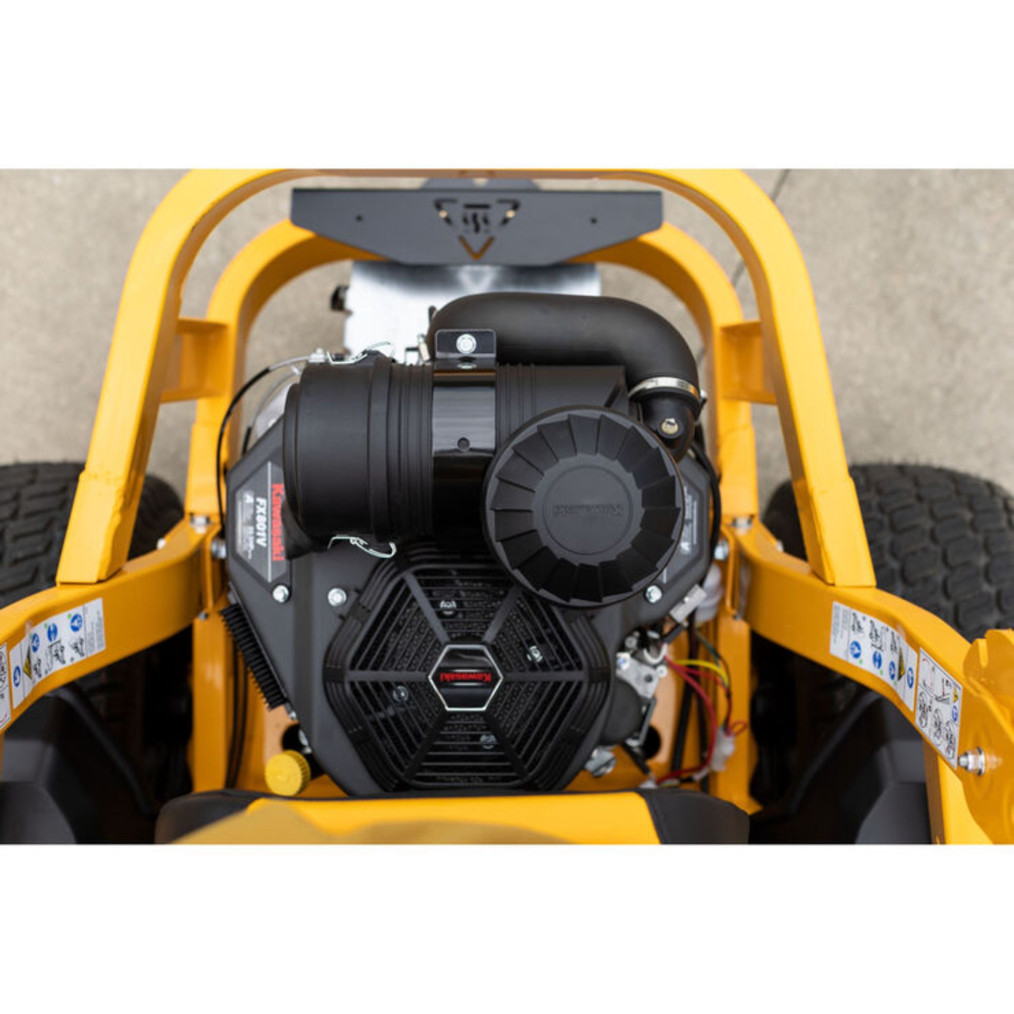 Cub Cadet Ultima ZTXS4 747CC 60'' 2026 – Image 5