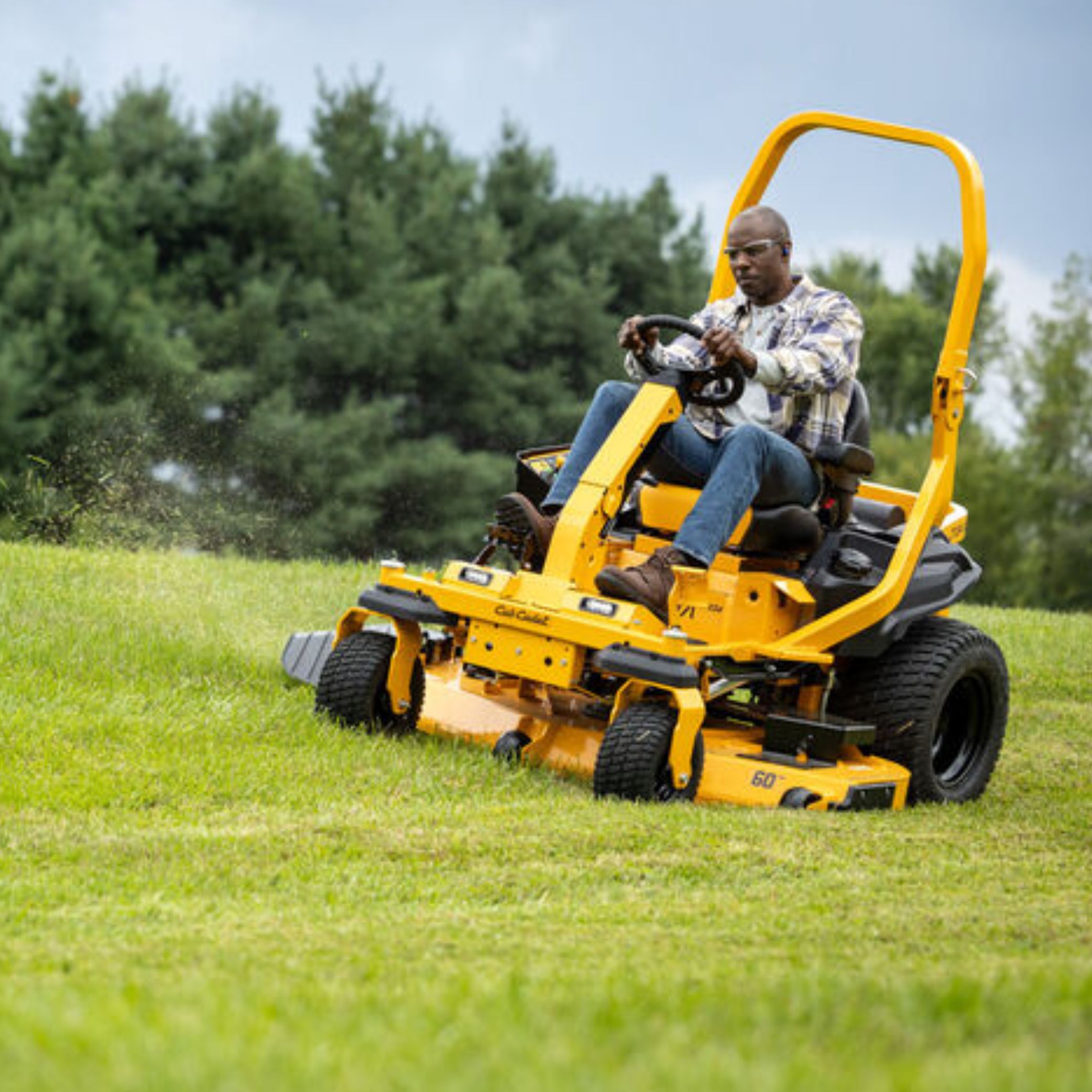Cub Cadet Ultima ZTXS4 747CC 60'' 2026 – Image 3